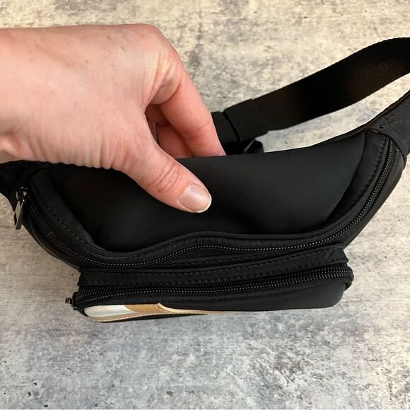 Bagging Rights Sling it Fanny Pack - Picture 4 of 4